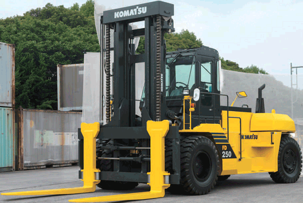 Cần cho thuê xe nâng hàng 25 tấn komatsu